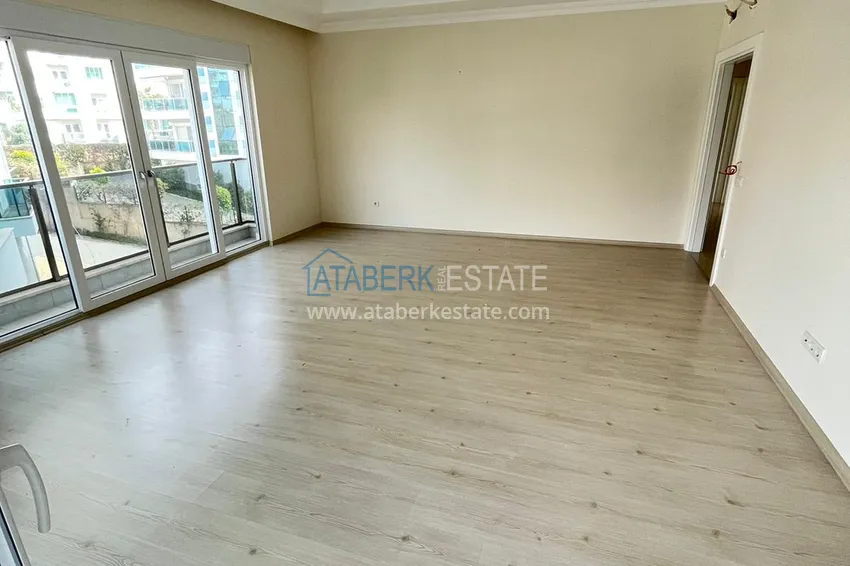 Kupuj Apartament w Oba z pięknym wykończeniem i osobną kuchnią w młodym kompleksie 3