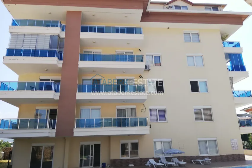 Dwupoziomowy penthouse w okolicy Alanya Kestel z widokiem na morze 4 
