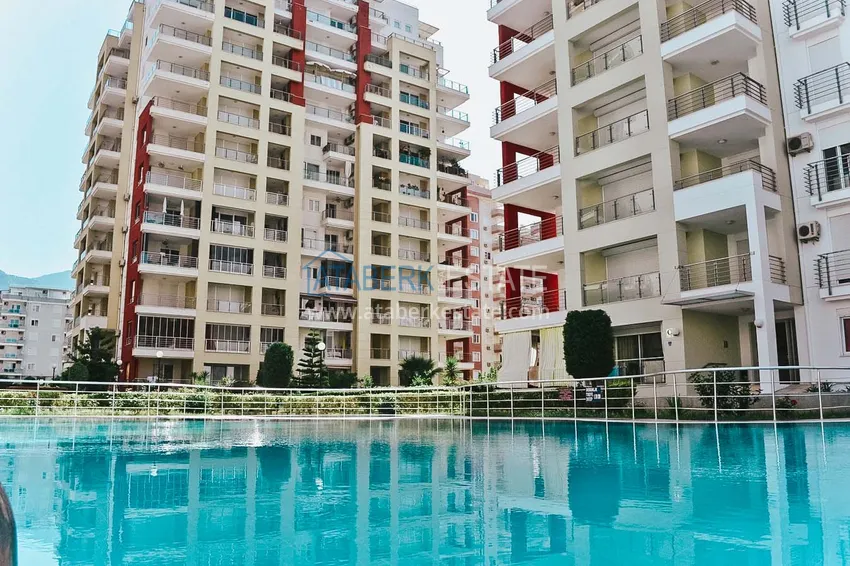 Apartament w Mahmutlarze z meblami i osobną kuchnią w komfortowym kompleksie 3 