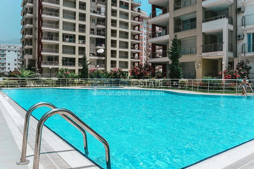 Apartament w Mahmutlarze z meblami i osobną kuchnią w komfortowym kompleksie 4 
