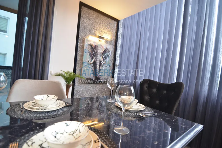 Kupuj  Apartament w centrum Alanyi z luksusowym wnętrzem, 70 metrów od plaży Kleopatry 11 
