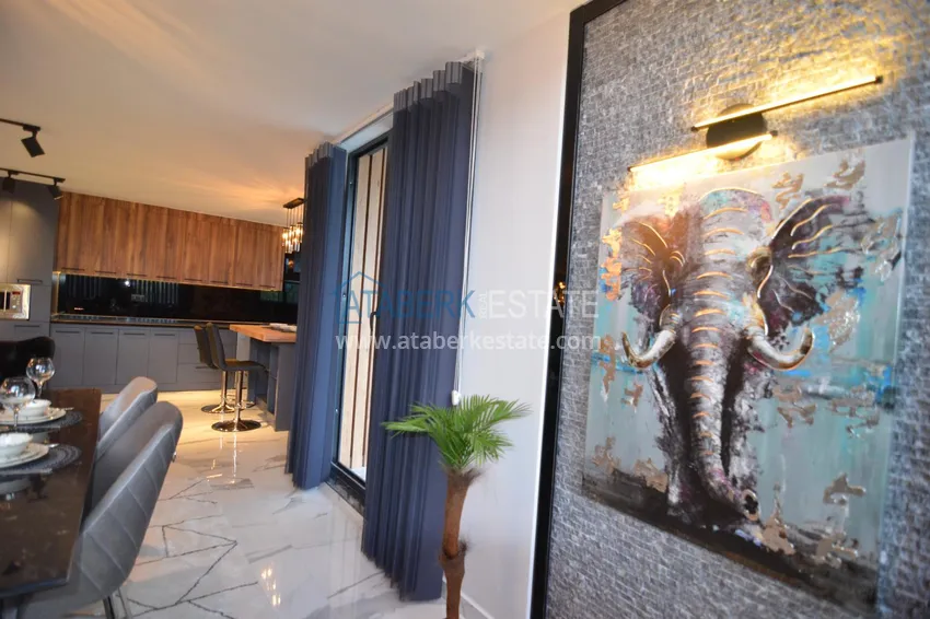 Kupuj  Apartament w centrum Alanyi z luksusowym wnętrzem, 70 metrów od plaży Kleopatry 12 