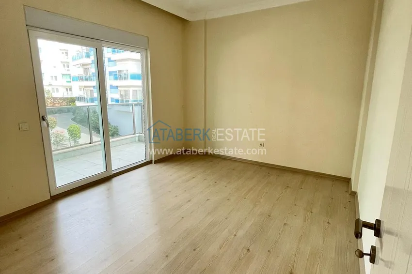 Kupuj Apartament w Oba z pięknym wykończeniem i osobną kuchnią w młodym kompleksie 9