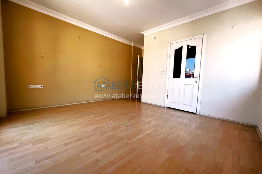 Kupuj  Duży dupleks w centrum Alanyi z widokiem na góry 13 