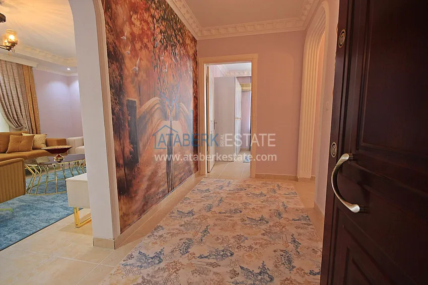 Kupuj  Apartament w Mahmutlarze z autorskim remontem, przeszklonymi balkonami i widokiem na morze 1 
