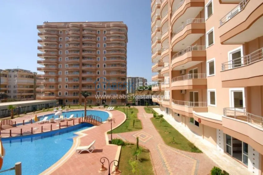 Apartament w Mahmutlarze z autorskim remontem, przeszklonymi balkonami i widokiem na morze 10 
