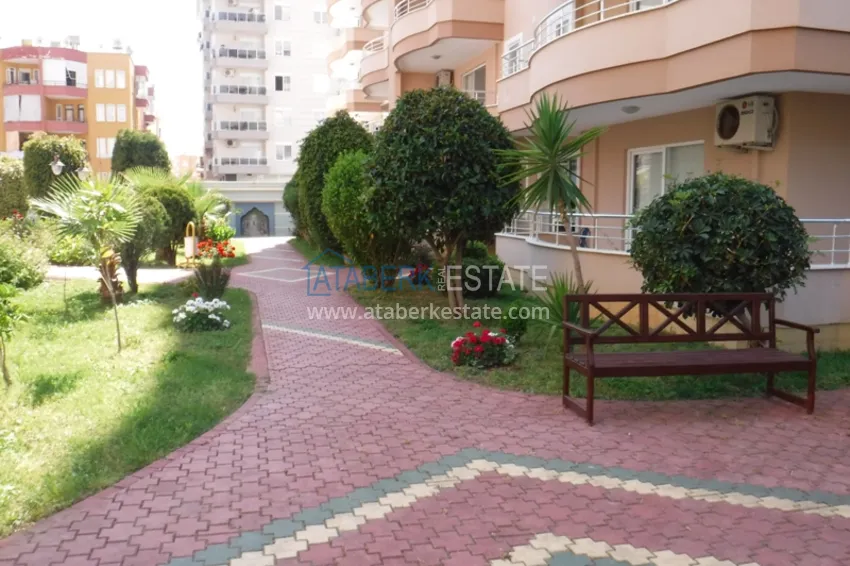 Apartament w Mahmutlarze z autorskim remontem, przeszklonymi balkonami i widokiem na morze 25 