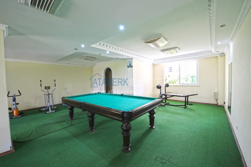 Apartament w Mahmutlarze z autorskim remontem, przeszklonymi balkonami i widokiem na morze 27 