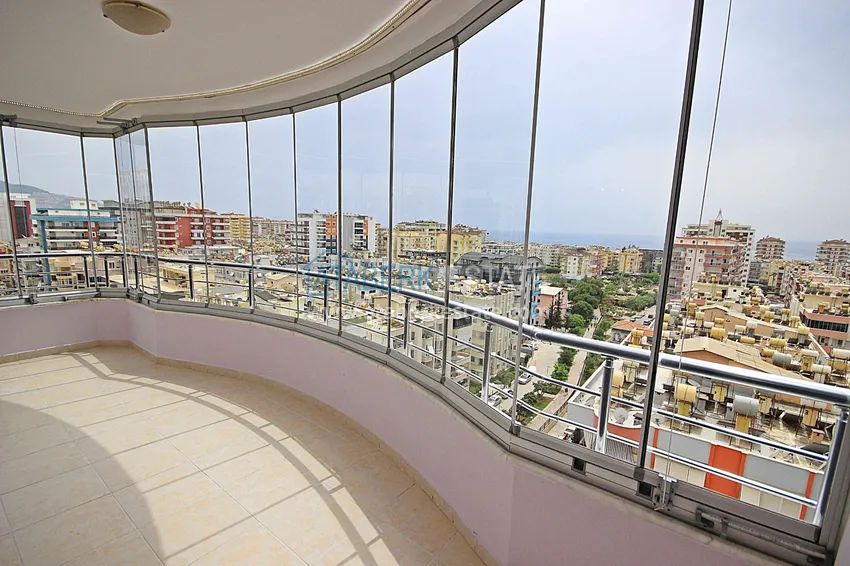 Kupuj  Apartament w Mahmutlarze z autorskim remontem, przeszklonymi balkonami i widokiem na morze 22 