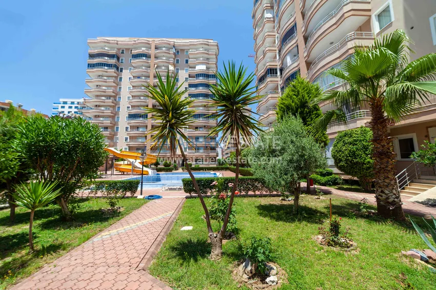 Apartament w Mahmutlarze z autorskim remontem, przeszklonymi balkonami i widokiem na morze 3 