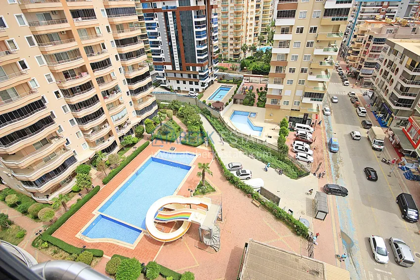 Kupuj  Apartament w Mahmutlarze z autorskim remontem, przeszklonymi balkonami i widokiem na morze 28 