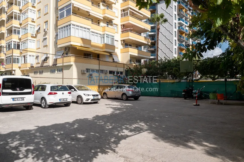 Mieszkanie z dwiema sypialniami do wynajęcia w centrum Alanyi w kompleksie mieszkalnym  15 