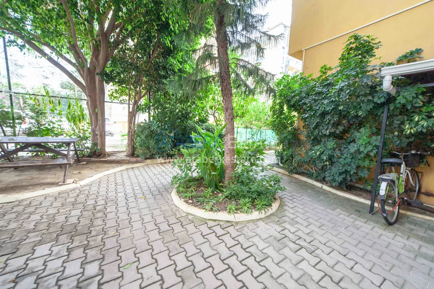 Mieszkanie z dwiema sypialniami do wynajęcia w centrum Alanyi w kompleksie mieszkalnym  14 
