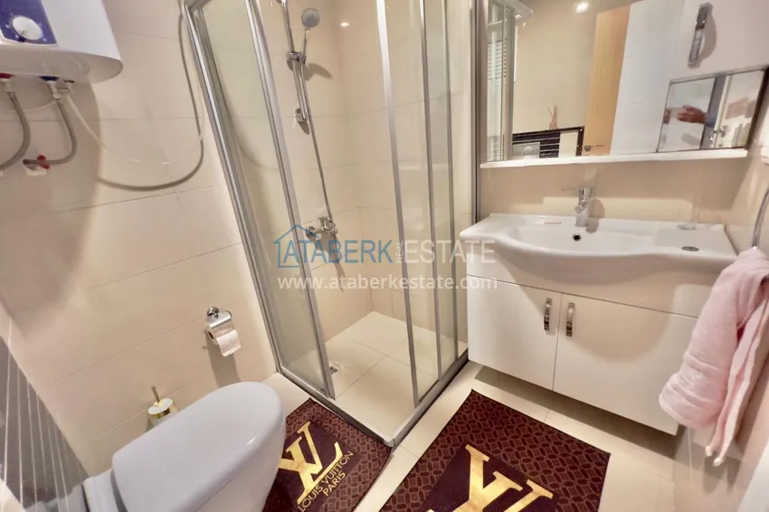 Kupuj Apartament 1+1 w Kestel nad brzegiem morza — z designerskim wnętrzem i przeszklonym balkonem 11 