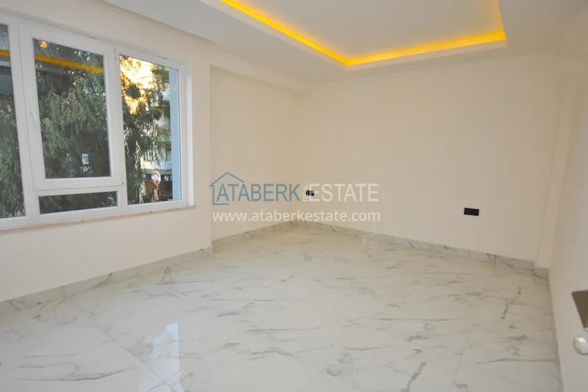 Kupuj  Apartament 1+1 w centrum Alanyi z pięknym wykończeniem - plaża Keykubat  11 