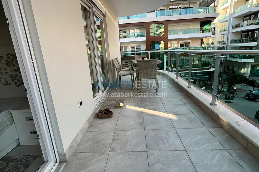 Kupuj  Umeblowany apartament 2+1 z widokiem na góry i morze, centrum Alanya Plaża Kleopatra 12 