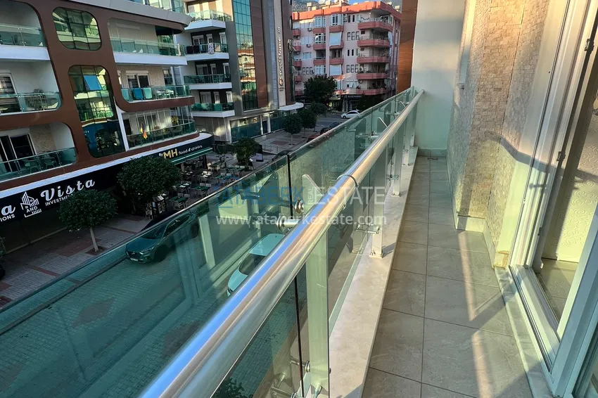 Kupuj  Umeblowany apartament 2+1 z widokiem na góry i morze, centrum Alanya Plaża Kleopatra 13 