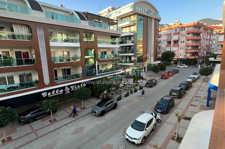 Kupuj  Umeblowany apartament 2+1 z widokiem na góry i morze, centrum Alanya Plaża Kleopatra 15 