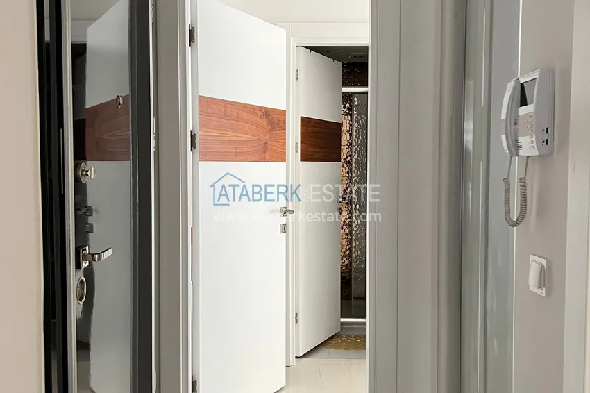 Kupuj  Umeblowany apartament 2+1 z widokiem na góry i morze, centrum Alanya Plaża Kleopatra 1 