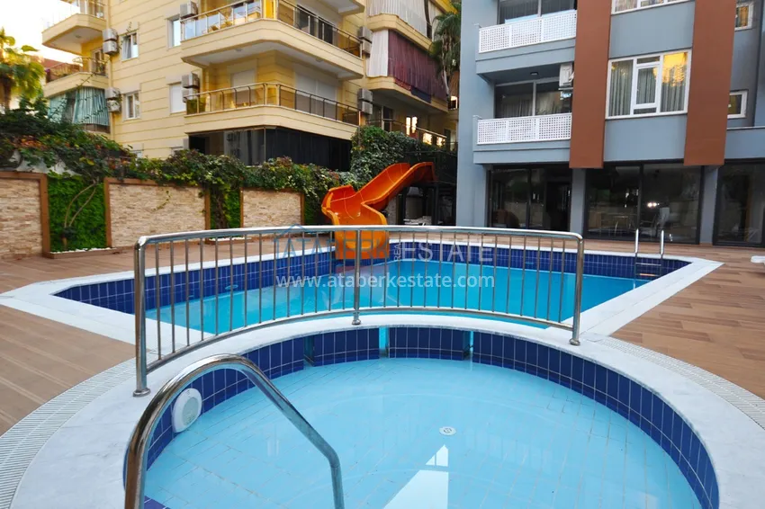 Apartament 1+1 w centrum Alanyi z pięknym wykończeniem - plaża Keykubat  3 
