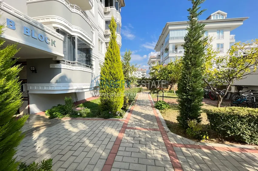 Apartament z dwiema sypialniami w Oba w komfortowym kompleksie 8 