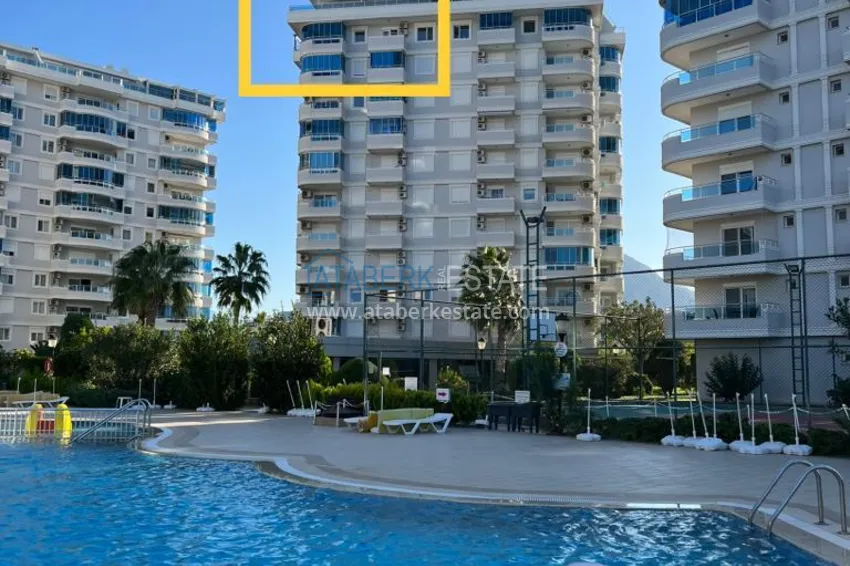 Stylowy panoramiczny penthouse 3+1 z nowoczesnym wnętrzem w Alanya, dzielnica Tosmur 2 