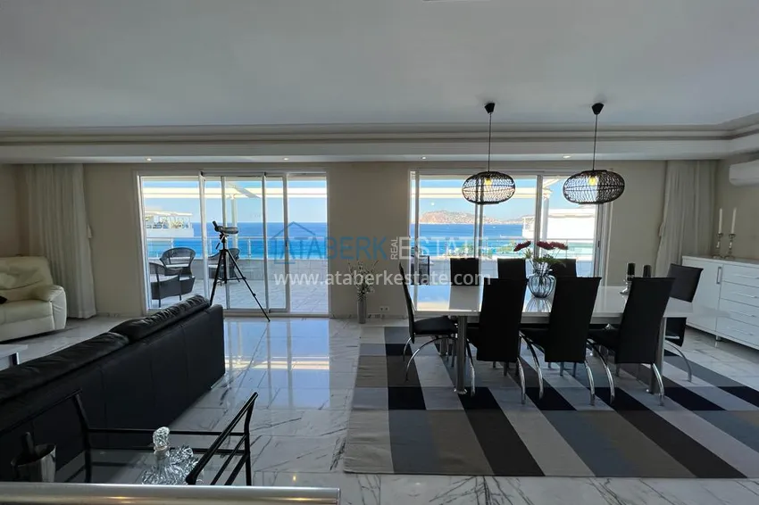Kupuj  Stylowy panoramiczny penthouse 3+1 z nowoczesnym wnętrzem w Alanya, dzielnica Tosmur 7 