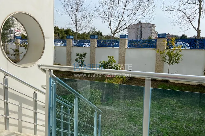 Kupuj  1+1 mieszkanie do wynajęcia z dostępem do ogrodu w kurorcie Alanya - Avsallar 11 