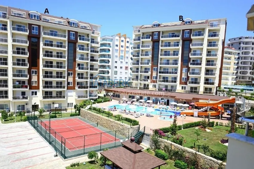 Umeblowany apartament z jedną sypialnią z bonusem od właściciela w kompleksie z prywatną plażą, dzielnica Avsallar — Alanya 1 