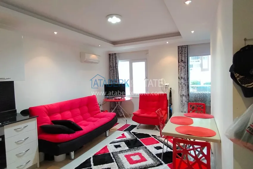 Kupuj  Umeblowany apartament z jedną sypialnią z bonusem od właściciela w kompleksie z prywatną plażą, dzielnica Avsallar — Alanya 1 