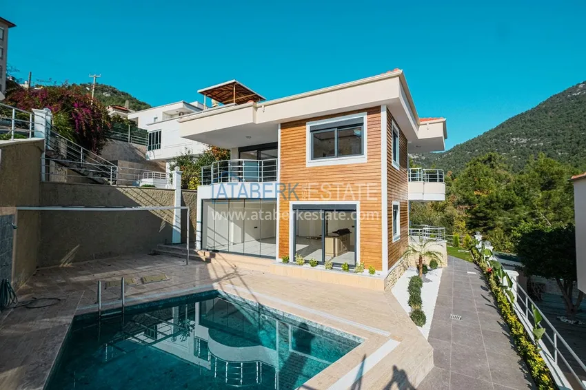 Prywatna dwupiętrowa willa z bajecznym widokiem — Alanya, dzielnica Tepe 1 