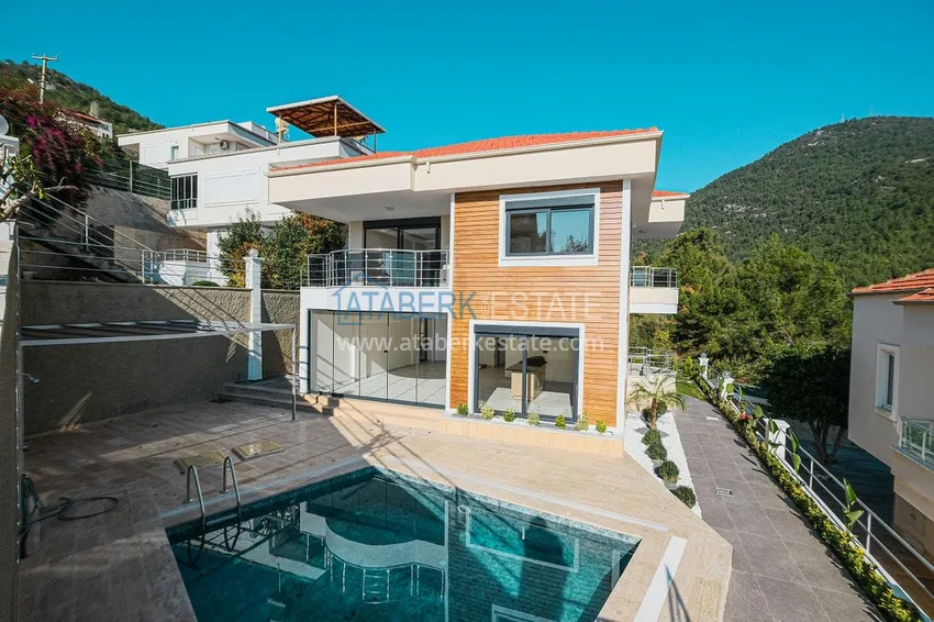 Prywatna dwupiętrowa willa z bajecznym widokiem — Alanya, dzielnica Tepe 2 