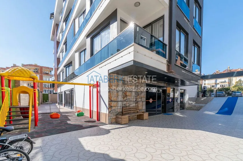 Dwupoziomowy penthouse 2+1 z meblami w obszarze otwartym na zezwolenia na pobyt, centrum Alanya 6 