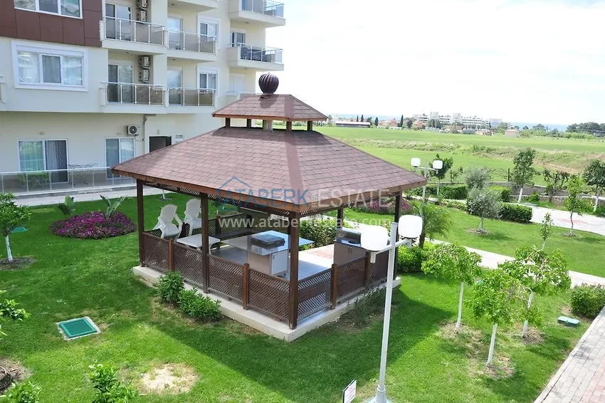 Umeblowany apartament z jedną sypialnią z bonusem od właściciela w kompleksie z prywatną plażą, dzielnica Avsallar — Alanya 10 