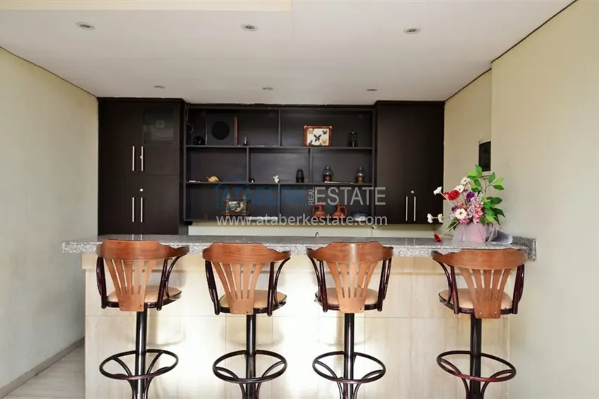 Apartament 2+1 z meblami i przeszklonym balkonem w dzielnicy Alanya - Cikcilli  12 