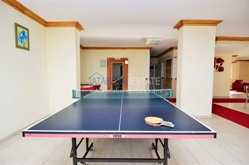 Apartament 2+1 z meblami i przeszklonym balkonem w dzielnicy Alanya - Cikcilli  13 