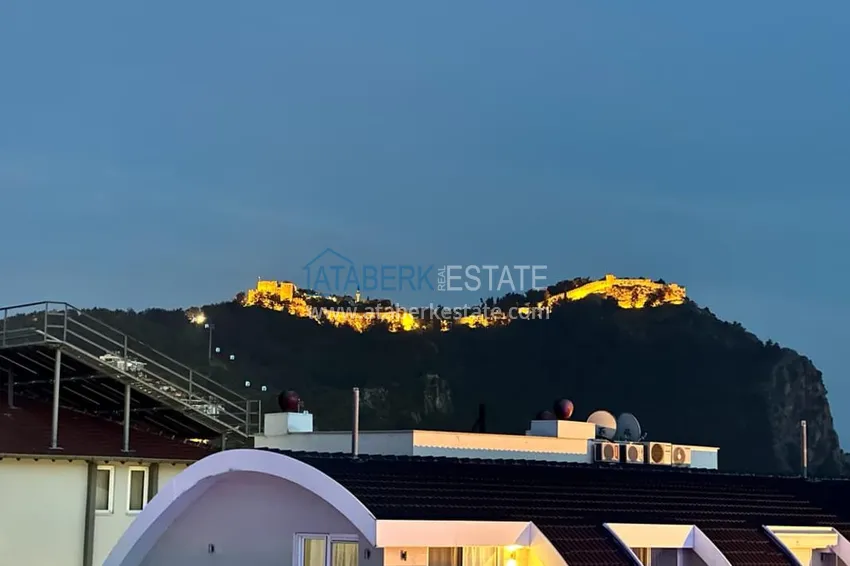 Kupuj  Penthouse 1+1 do wynajęcia w centrum Alanyi w ekskluzywnym kompleksie mieszkalnym  15 