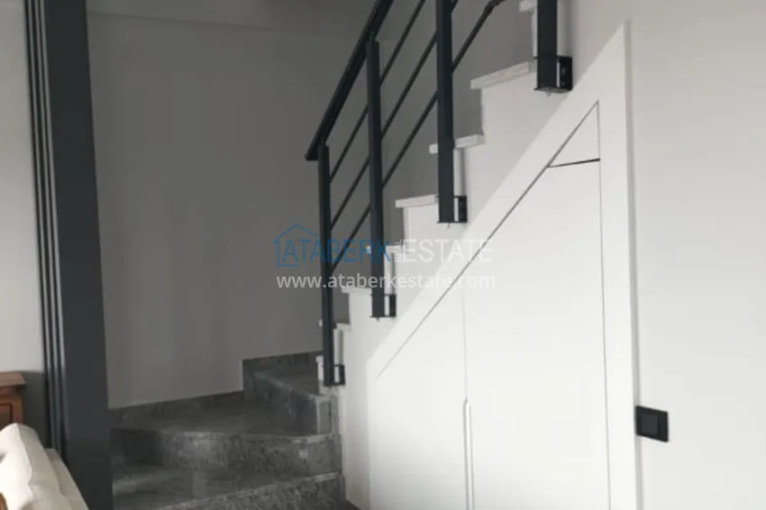 Kupuj  Dwupoziomowy penthouse 2+1 częściowo umeblowany z widokiem na morze, dzielnica Oba - Alanya. Nadaje się do zezwolenia na pobyt! 2 