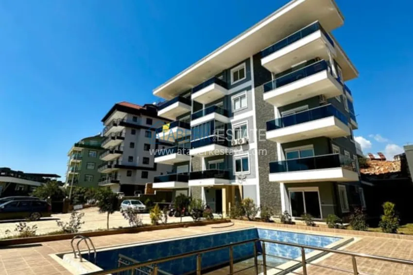Dwupoziomowy penthouse 2+1 częściowo umeblowany z widokiem na morze, dzielnica Oba - Alanya. Nadaje się do zezwolenia na pobyt! 3 