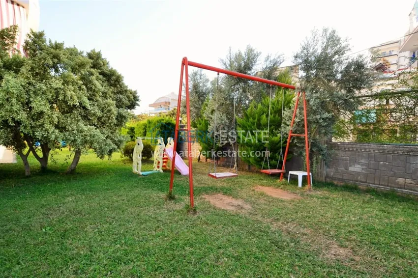 Apartament 2+1 z meblami i przeszklonym balkonem w dzielnicy Alanya - Cikcilli  4 