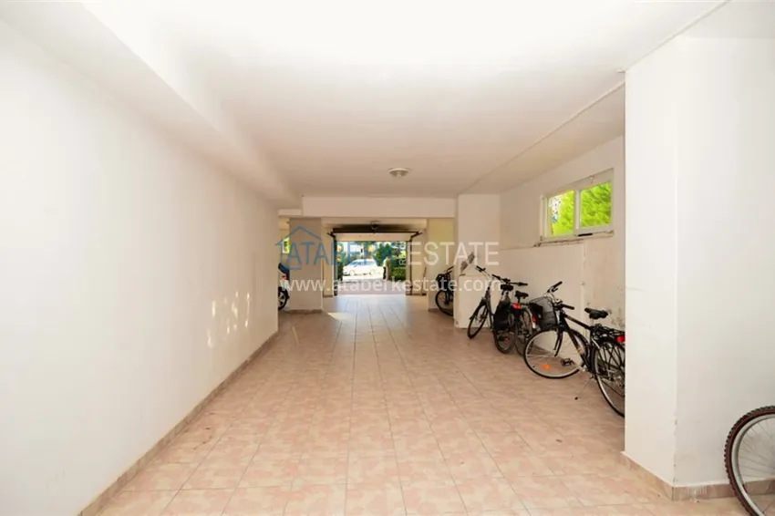 Apartament 2+1 z meblami i przeszklonym balkonem w dzielnicy Alanya - Cikcilli  6 