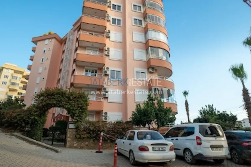 Apartament 2+1 z meblami i widokiem na góry zaledwie 350 metrów od morza, dzielnica Tosmur — Alanya 2 