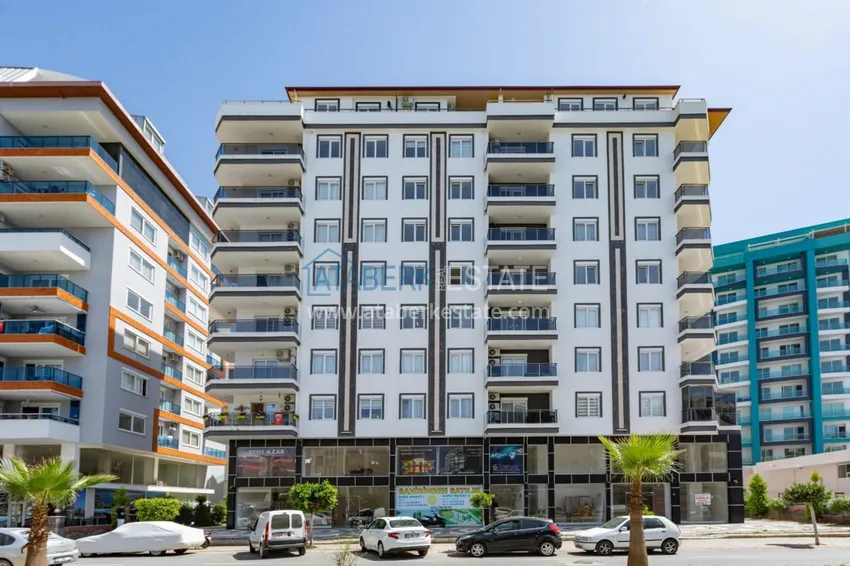Umeblowany penthouse z widokiem w kompleksie przy głównej ulicy dzielnicy Mahmutlar 1 