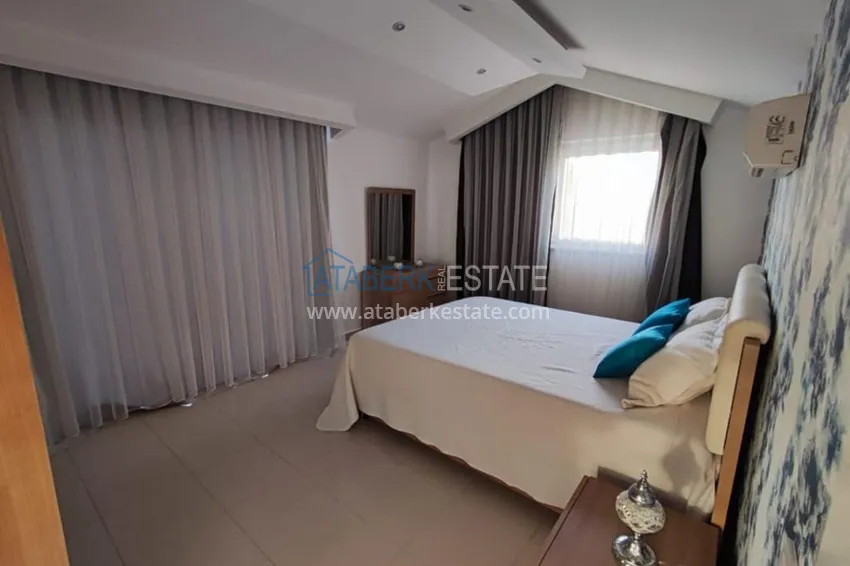 Kupuj  Dwupoziomowy penthouse 5+1 w centrum plaży Alanya Kleopatra 11 