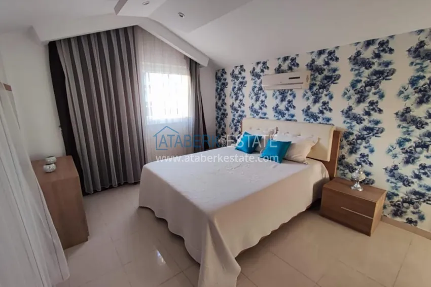 Kupuj  Dwupoziomowy penthouse 5+1 w centrum plaży Alanya Kleopatra 12 