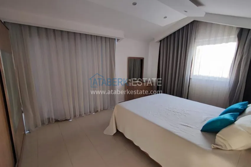 Kupuj  Dwupoziomowy penthouse 5+1 w centrum plaży Alanya Kleopatra 14 