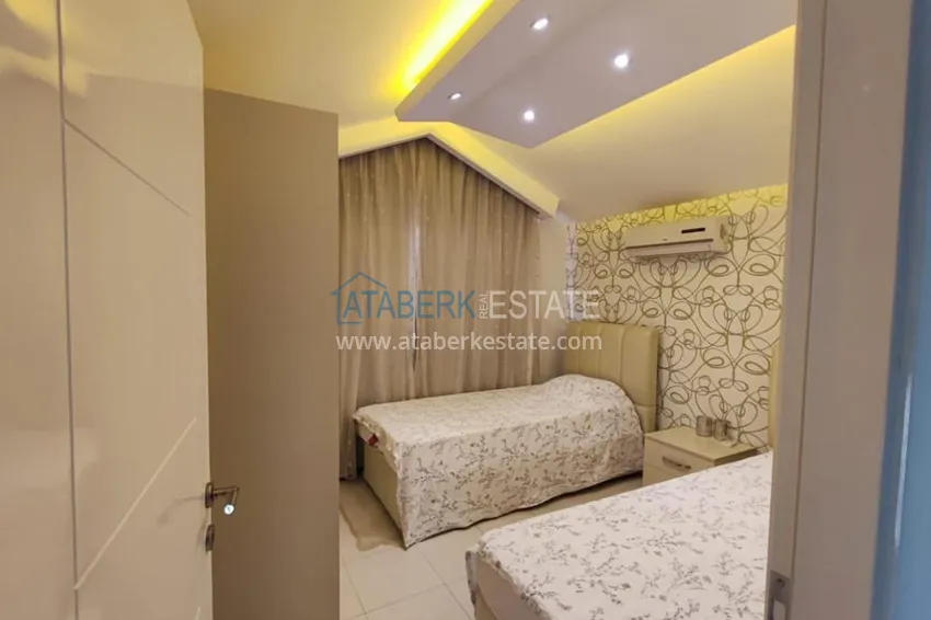 Kupuj  Dwupoziomowy penthouse 5+1 w centrum plaży Alanya Kleopatra 17 