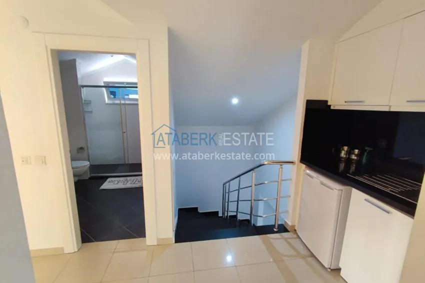 Kupuj  Dwupoziomowy penthouse 5+1 w centrum plaży Alanya Kleopatra 19 