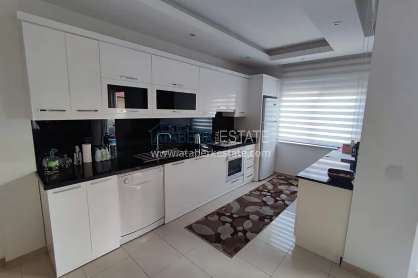 Kupuj  Dwupoziomowy penthouse 5+1 w centrum plaży Alanya Kleopatra 6 