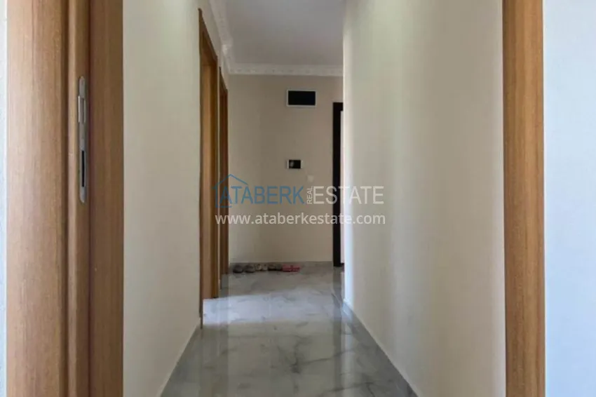 Kupuj  Przestronny dwupoziomowy penthouse z 3 sypialniami i meblami w Gazipasa 13 